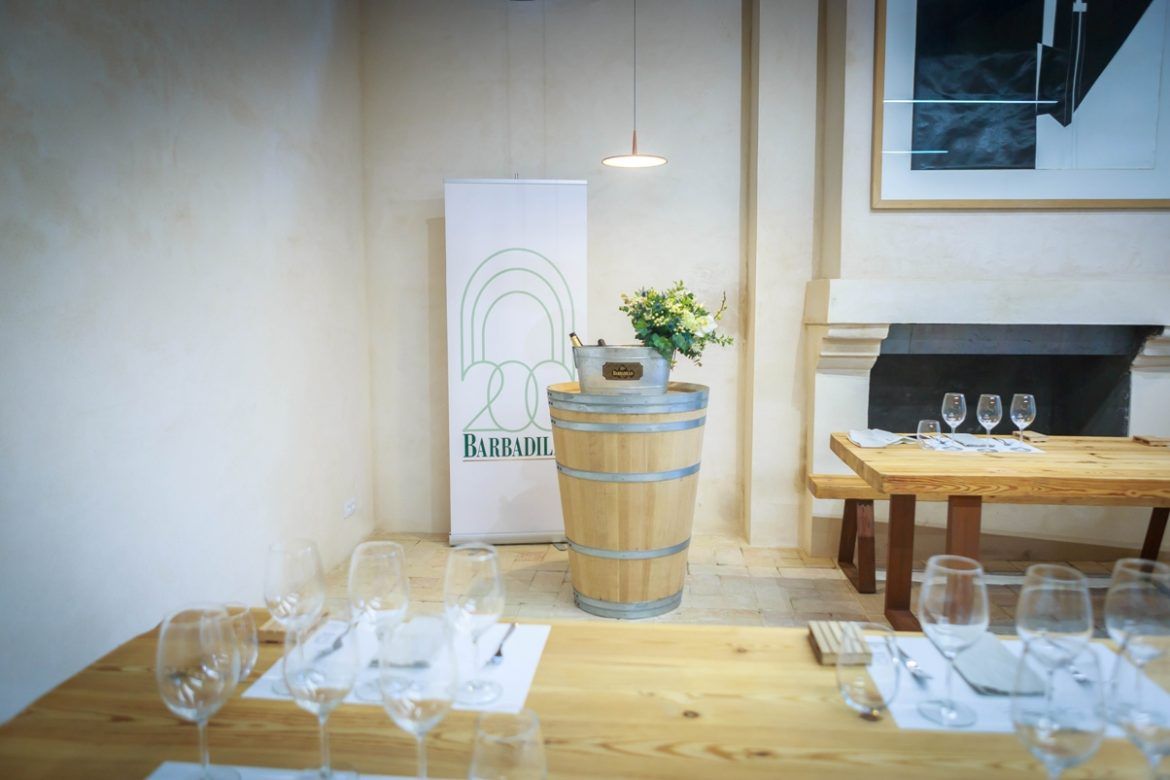 Barbadillo presenta una nueva edición de “Sumillería Efímera” de la mano del sumiller Bernat Voraviu (Alkimia) - Gastronomía y Moda