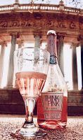 Bodegas Vilano ‘piensa en rosa’ con el nuevo espumoso Think Pink - Gastronomía y Moda