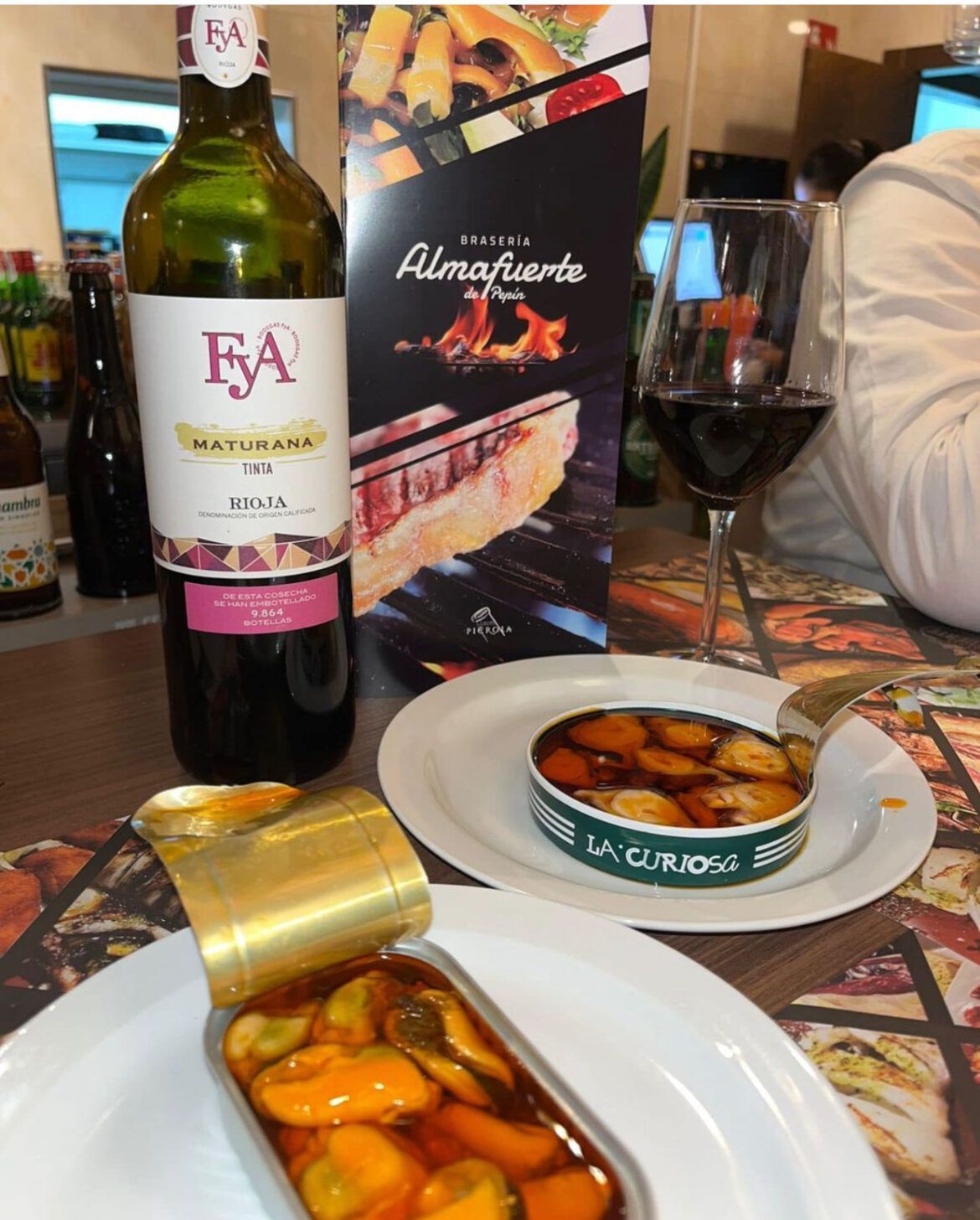 Brasería Almafuerte, espectaculares conservas, vinos y donde disfrutarás de la magia en cada corte de carne - Gastronomía y Moda