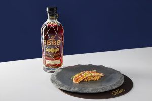 ‘Celebrando la Amistad Verdadera’ de Ron Brugal triunfa entre la alta gastronomía y el concierto de Melendi - Gastronomía y Moda
