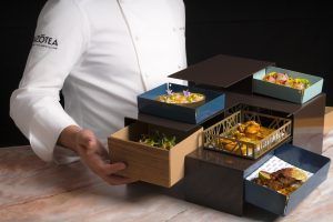 Éxito de ‘Sevilla en una caja’ en JUSTA RUFINA - Gastronomía y Moda