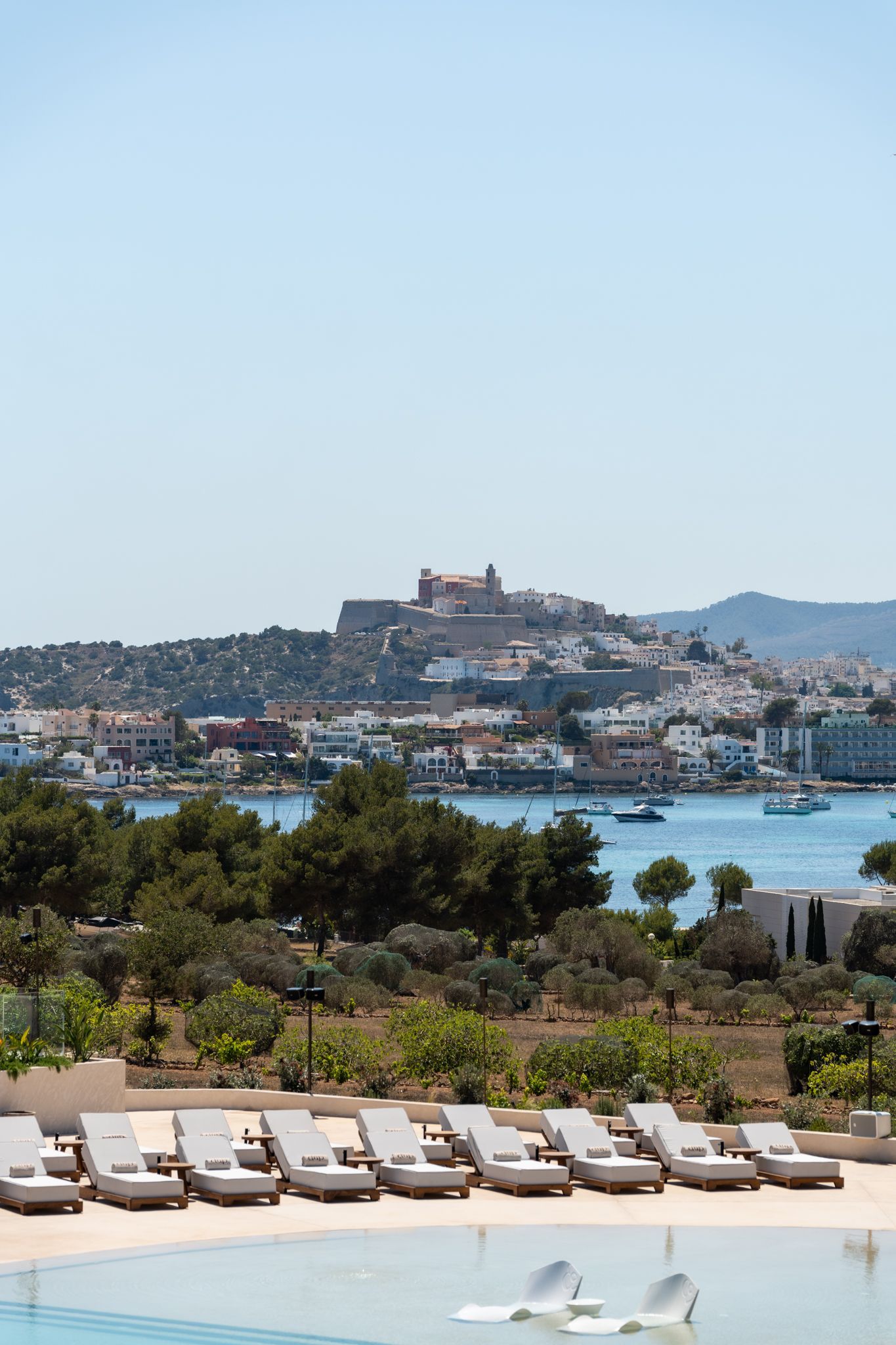 Clap House: atardeceres espectaculares en Ibiza degustando comida japonesa - Gastronomía y Moda