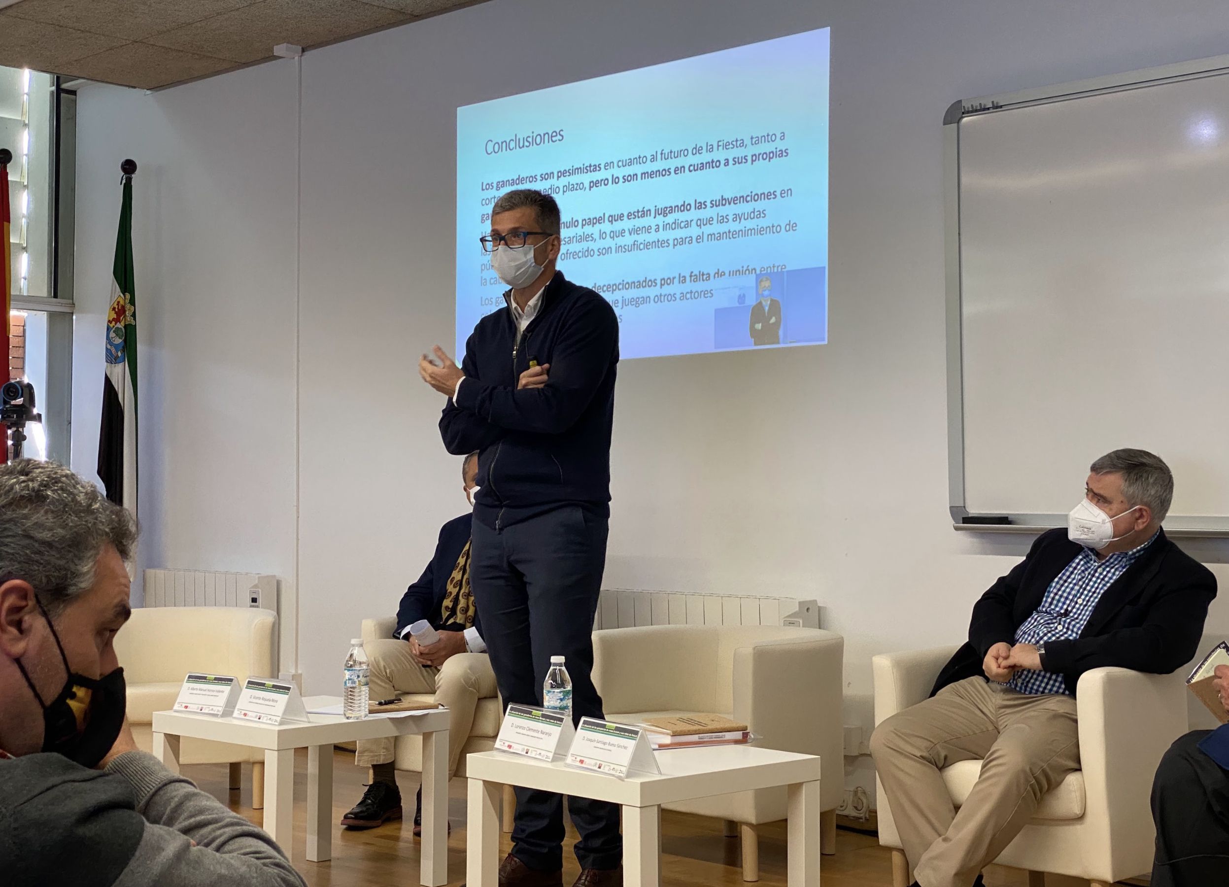 La localidad cacereña de Moraleja acoge las jornadas: ‘La situación de las ganaderías de reses bravas y sus retos de futuro’