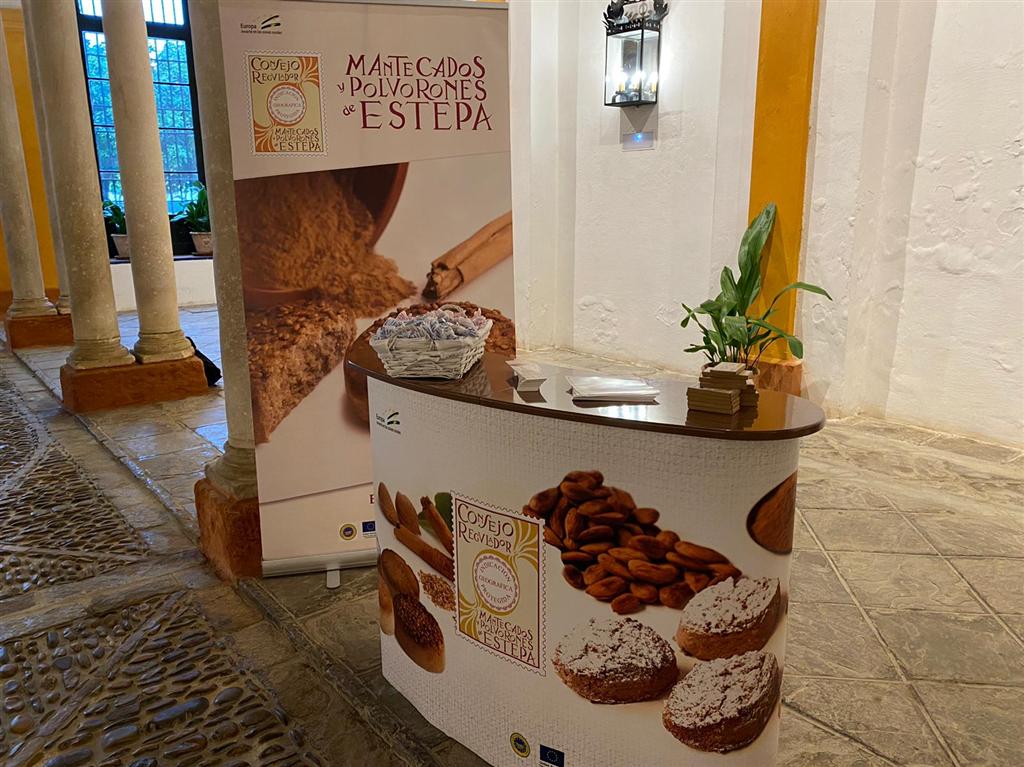 Estuches de Mantecados y Polvorones de Estepa y de edición limitada, endulzarán a todos los visitantes del Real Alcázar de Sevilla - Gastronomía y Moda