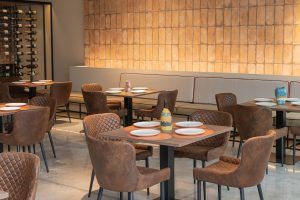 El restaurante Cal Viva del chef Leo Ramos da el salto a un nuevo espacio con enoteca y club de vinos