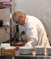 El restaurante Cal Viva del chef Leo Ramos da el salto a un nuevo espacio con enoteca y club de vinos