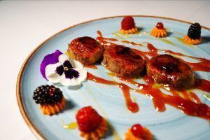 Filosofía culinaria de respeto al producto y la tradición te esperan en Candela Restaurante - Gastronomía y Moda
