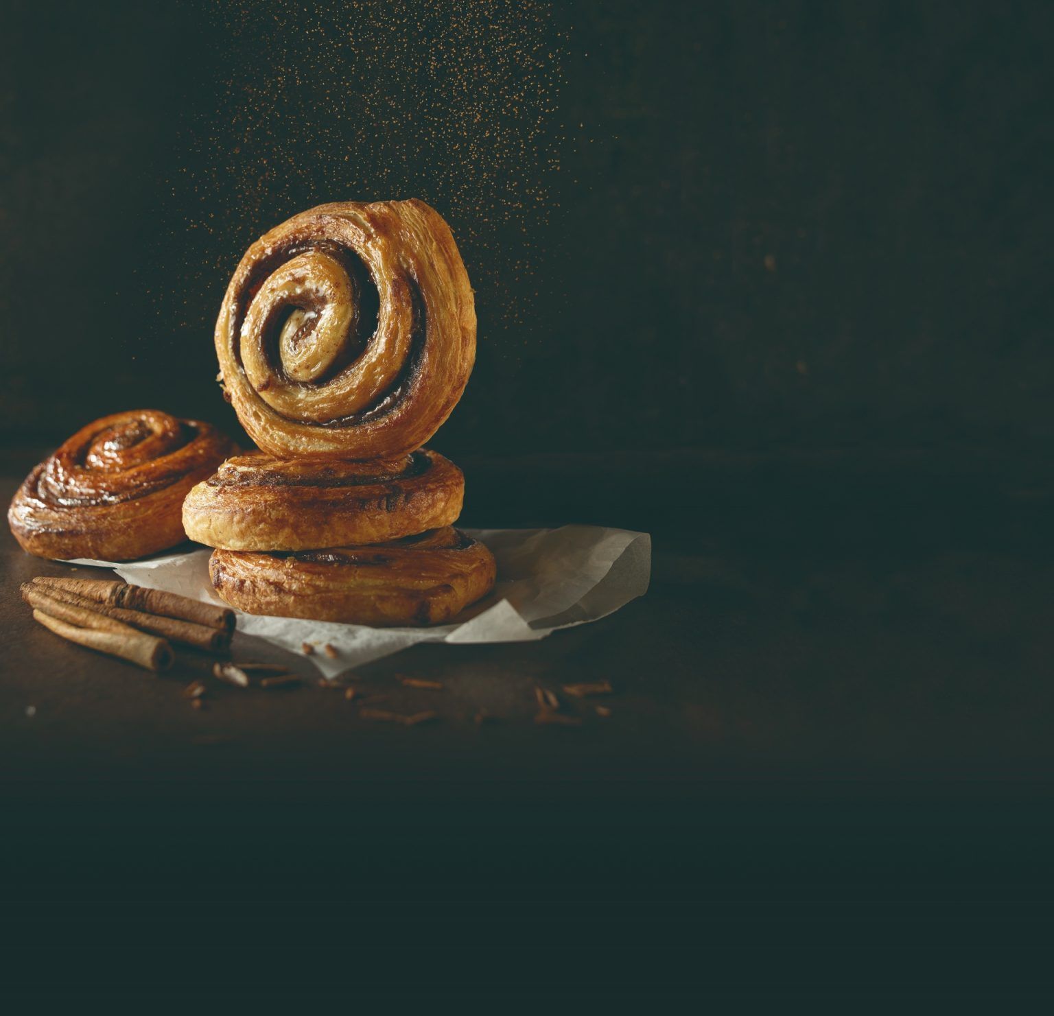 Rodilla innova en su oferta dulce con un producto tendencia: el Canela Roll Rodilla innova en su oferta dulce con un producto tendencia: el Canela Roll - Gastronomía y Moda
