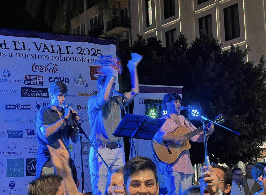 Aparentaos Grupo refuerza su presencia en Sevilla y Andalucía con una propuesta musical y escénica con identidad propia - Gastronomía y Moda