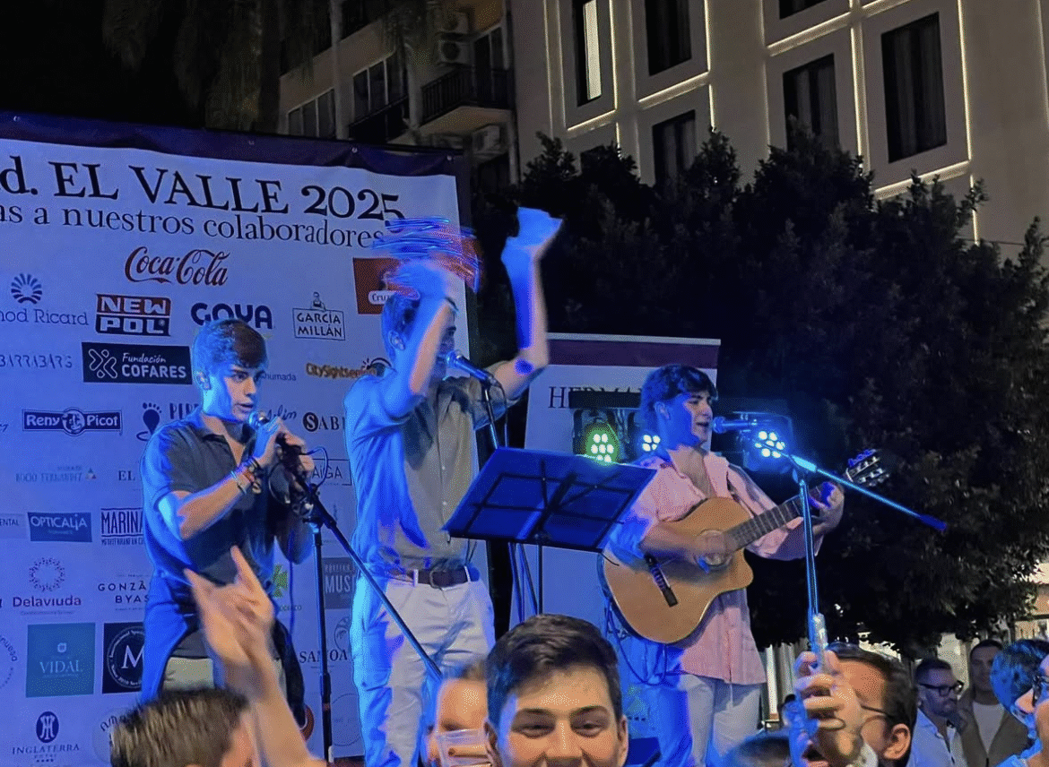 El grupo Aparentaos refuerza su presencia en Sevilla y Andalucía con una propuesta musical y escénica con identidad propia Aparentaos Grupo refuerza su presencia en Sevilla y Andalucía con una propuesta musical y escénica con identidad propia - Gastronomía y Moda