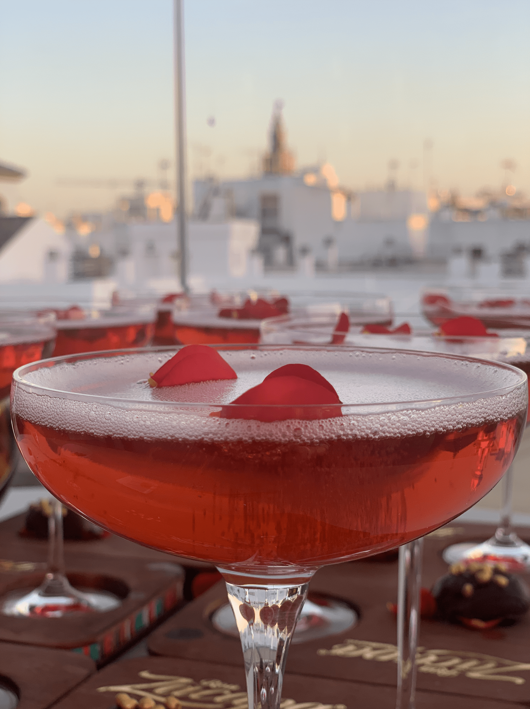Bombe d´amour: el cocktail que te dejará sin palabras este San Valentín - Gastronomía y Moda
