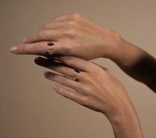 Crusset tiene el anillo perfecto para dedo meñique - Gastronomía y Moda