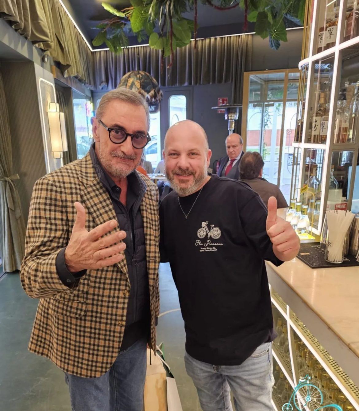 Carlos Herrera se deja seducir por las pizzas y pastas 100% artesanales de La Bicicleta Pizzzeria - Gastronomía y Moda