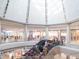 El Centro Comercial H2O consolida su transformación y refuerza su liderazgo en el sureste de Madrid - Gastronomía y Moda