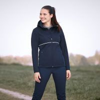 Si practicas trekking, a la colección de nuevos productos a precios bajos en ALDI - Gastronomía y Moda