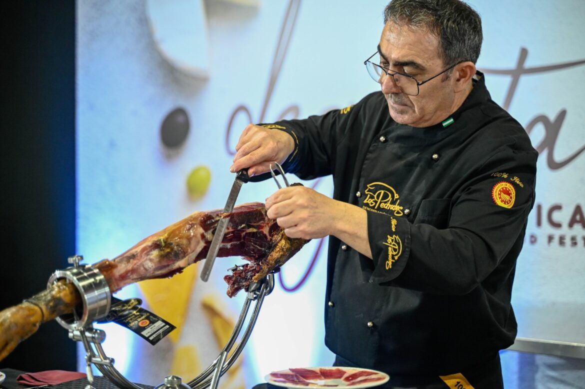 CharcutExpo 2026 reunirá en Madrid a los mejores cortadores de jamón del mundo en una competición única - Gastronomía y Moda