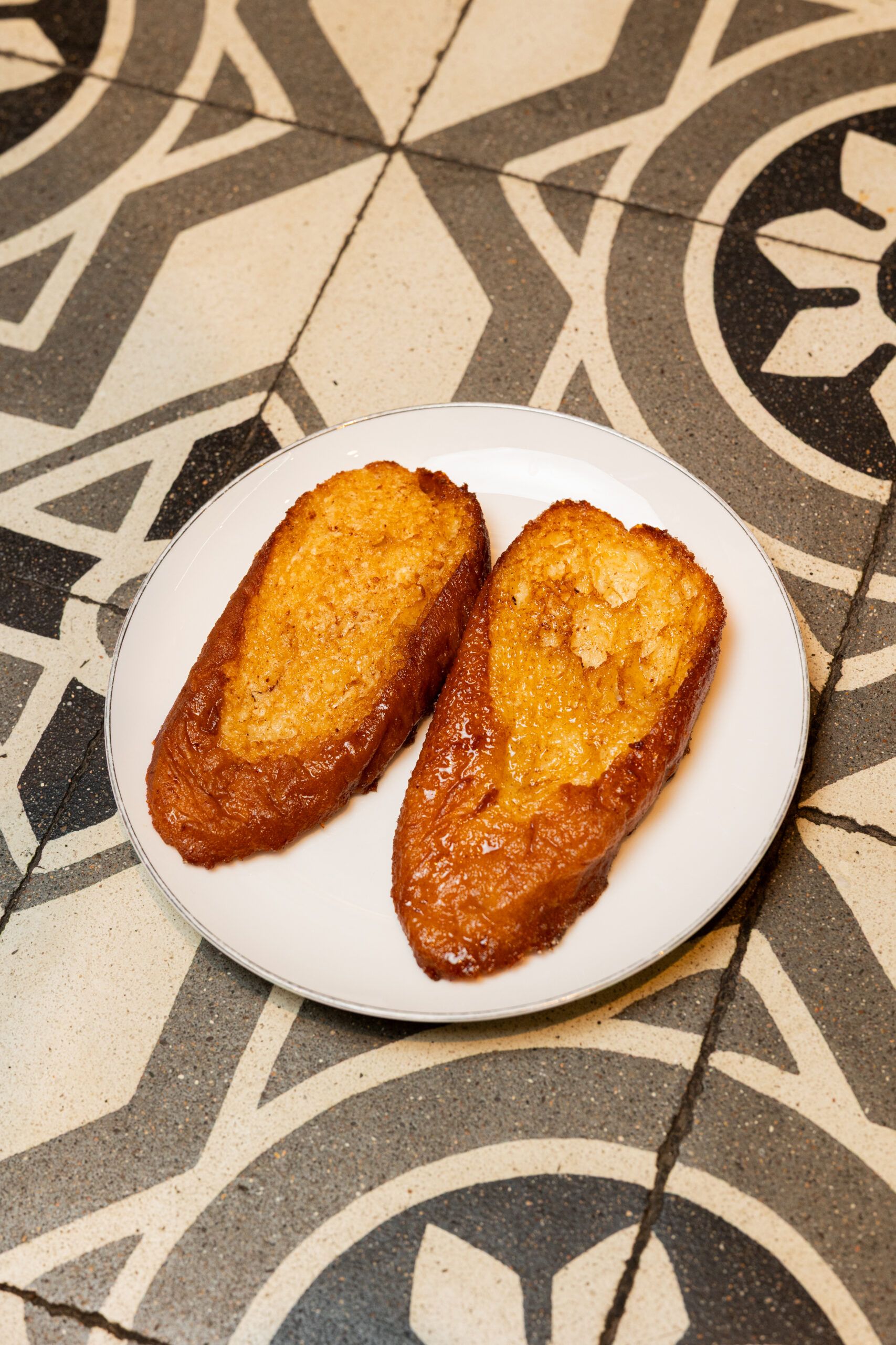 Manu Jara inaugura en Sevilla su temporada de torrijas con nueve versiones hasta el 5 de abril - Gastronomía y Moda.