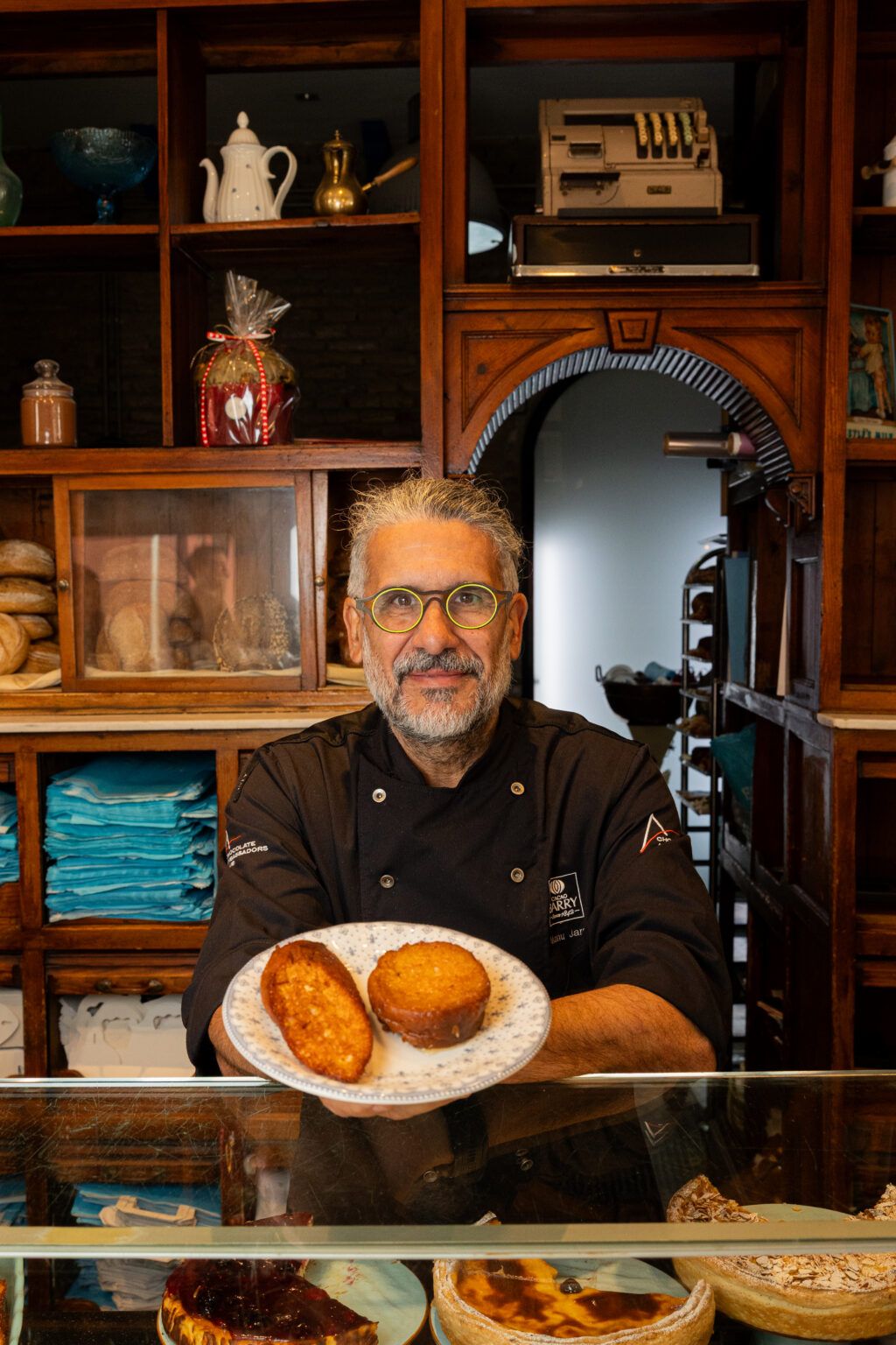 Manu Jara inaugura en Sevilla su temporada de torrijas con nueve versiones hasta el 5 de abril - Gastronomía y Moda.