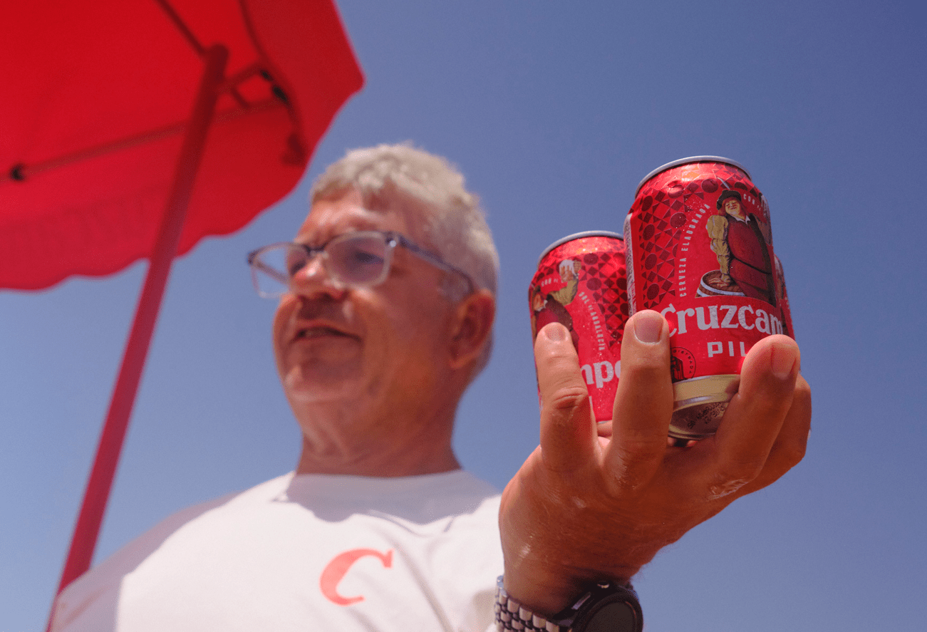Cruzcampo rinde homenaje a los lateros, las voces que forman parte del verano andaluz - Gastronomía y Moda