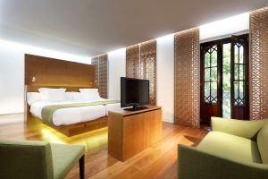 Alhambra Palace, el hotel de los 108 sueños - Gastronomía y Moda