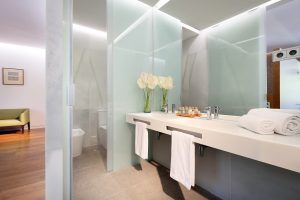 Alhambra Palace, el hotel de los 108 sueños - Gastronomía y Moda
