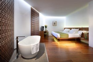 Alhambra Palace, el hotel de los 108 sueños - Gastronomía y Moda