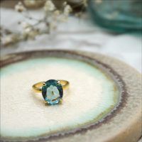 Luce anillo con 'pedrusco' Dlujo Jewel sin necesidad de dejarte el sueldo - Gastronomía y Moda