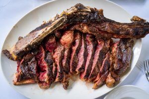 Hondartza, el nuevo templo de las brasas de Boadilla del Monte - Gastronomía y Moda