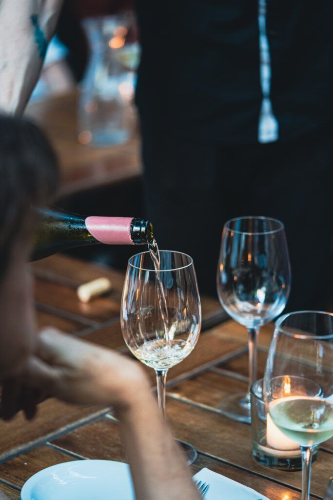 Milión celebra la riqueza de los vinos argentinos con más de 100 etiquetas en su tienda Milión celebra la riqueza de los vinos argentinos con más de 100 etiquetas en su tienda - Gastronomía y Moda
