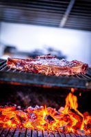 Hondartza, el nuevo templo de las brasas de Boadilla del Monte - Gastronomía y Moda