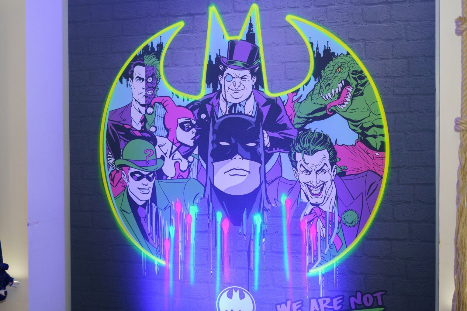 Rodilla celebra el 85 Aniversario de Batman con una espectacular tematización de su restaurante de Puerta del Sol en Madrid - Gastronomía y Moda