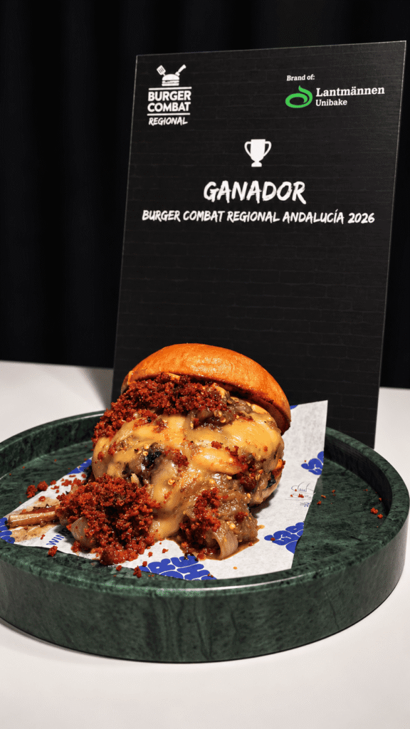 Álvaro Ávila, Mejor Chef de Hamburguesas Gourmet de Andalucía con su “Descorche Burger” Álvaro Ávila, Mejor Chef de Hamburguesas Gourmet de Andalucía con su “Descorche Burger” - Gastronomía y Moda