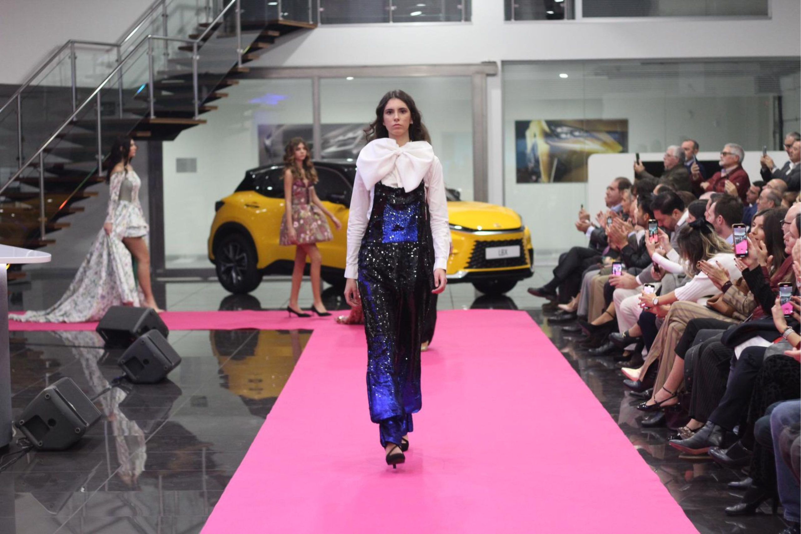 Lexus Sevilla presenta el nuevo Lexus LBX con un exclusivo desfile de moda - Gastronomía y Moda