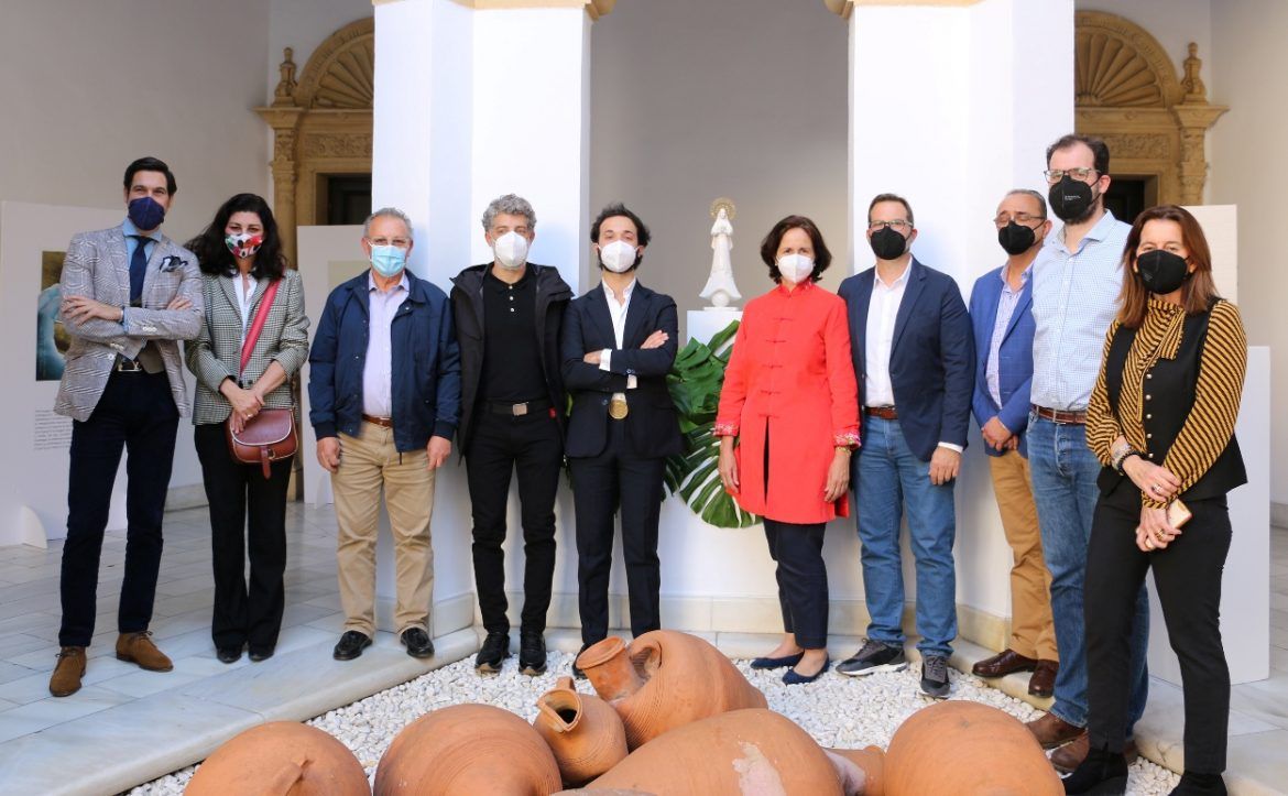 El diseñador y emprendedor sevillano Manuel Zerpa crea una imagen de la Virgen de “La Protezione” y destinará parte de sus ventas a beneficio de Nuevo Futuro Sevilla - Gastronomía y Moda