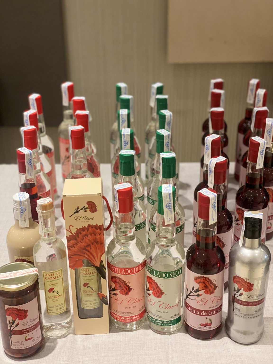 El Clavel, Aguardientes y licores desde 1896 - Festival Food Bikes - Gastronomía y Moda
