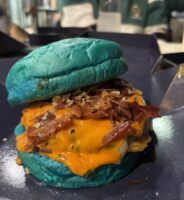 The President y la Emmy Peta Z: la hamburguesa que estalla en sabor y rompe las reglas - Gastronomía y Moda