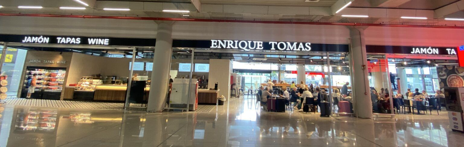 Enrique Tomás refuerza su presencia internacional con una gran apertura en el Aeropuerto de Palma de Mallorca - Gastronomía y Moda