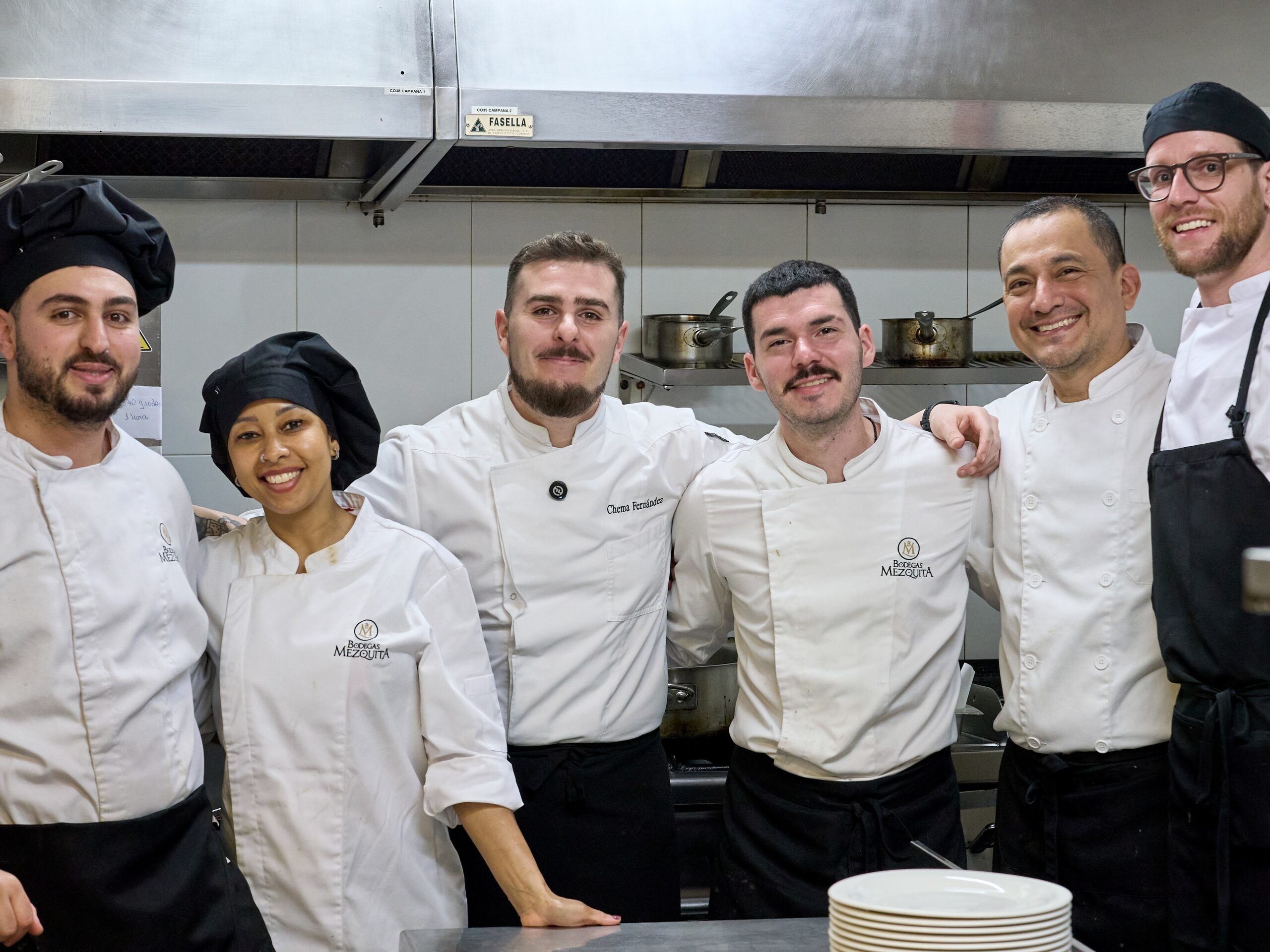 Bodegas Mezquita transforma La Última Cena en una experiencia única de gastronomía, fe y solidaridad en Córdoba - Gastronomía y Moda