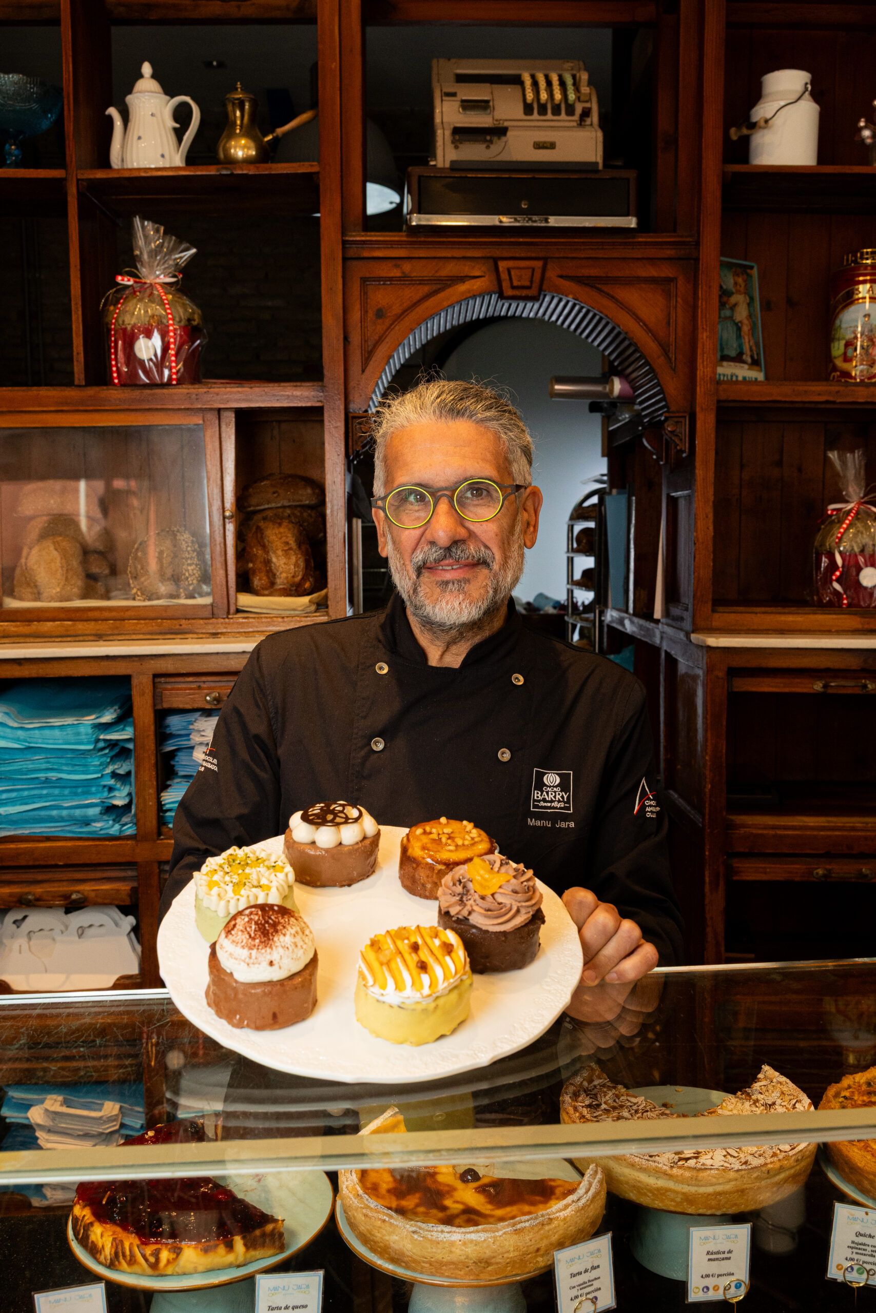 Manu Jara inaugura en Sevilla su temporada de torrijas con nueve versiones hasta el 5 de abril - Gastronomía y Moda.