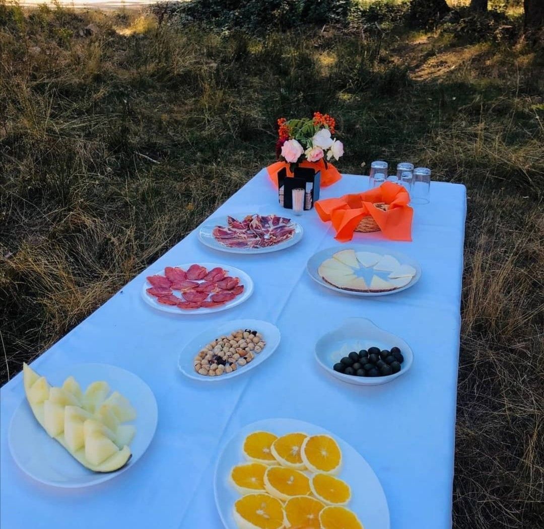 Existe un lugar aún por descubrir, Gredos; trae las ganas, que del resto nos encargamos nosotros - Gastronomía y Moda