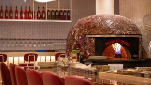 RICCA, la primera barra omakase de pizzas de España, abre sus puertas en Sevilla - Gastronomía y Moda