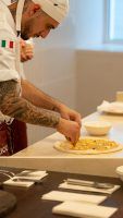 RICCA, la primera barra omakase de pizzas de España, abre sus puertas en Sevilla - Gastronomía y Moda