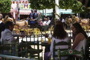 El Ayuntamiento de Sevilla inicia el procedimiento de devolución de las tasas abonadas por las casetas de la Feria de Abril - Gastronomía y Moda