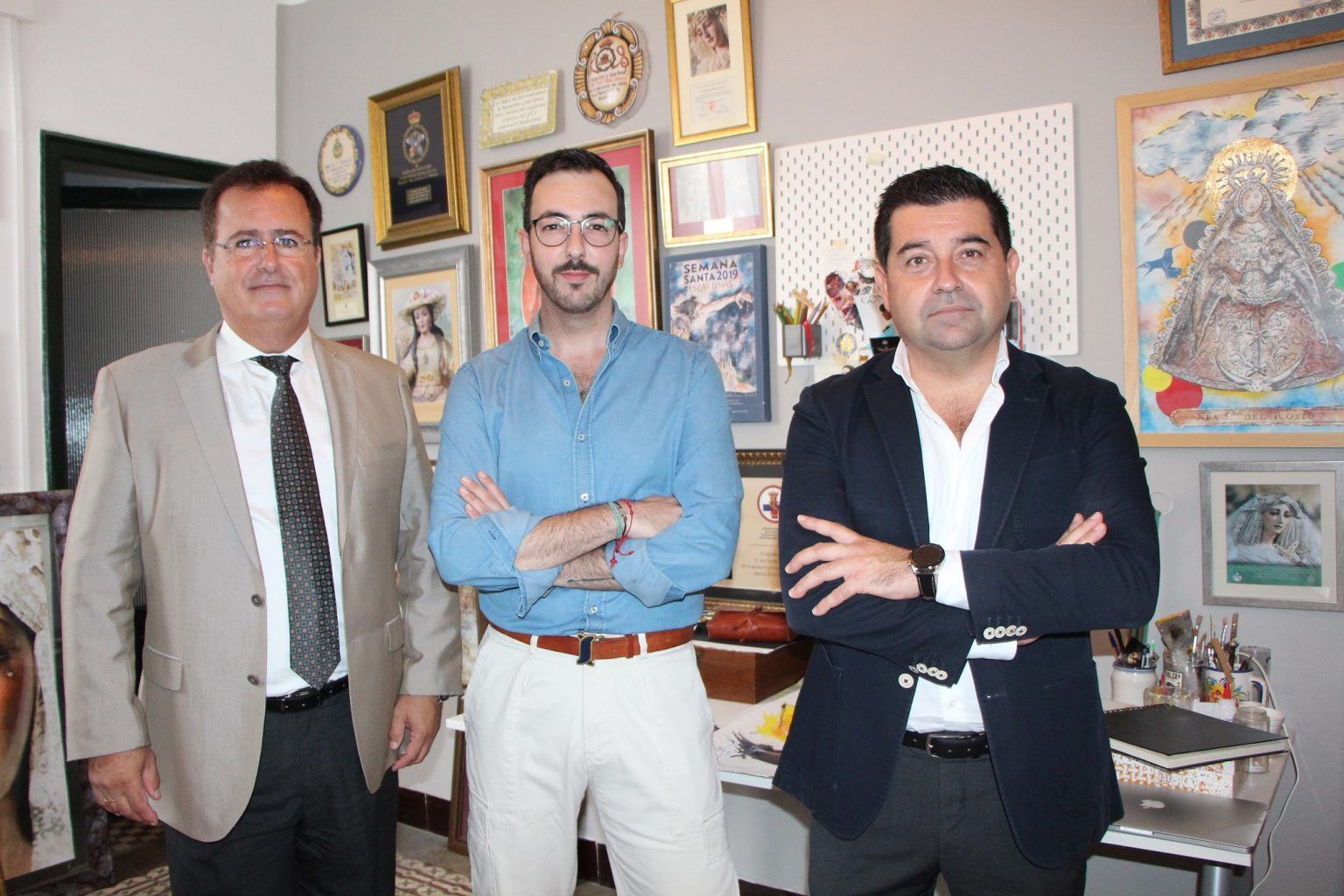 José Tomás Pérez Indiano asume el reto de pintar cartel de las Fiestas de Primavera de 2023 de Sevilla - Gastronomía y Moda