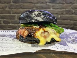 Juanchi’s Burger da la bienvenida a la Galega Duchess - Gastronomía y Moda