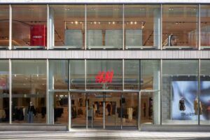 H&M regresa al corazón de Estocolmo con un nuevo concepto de tienda - Gastronomía y Moda