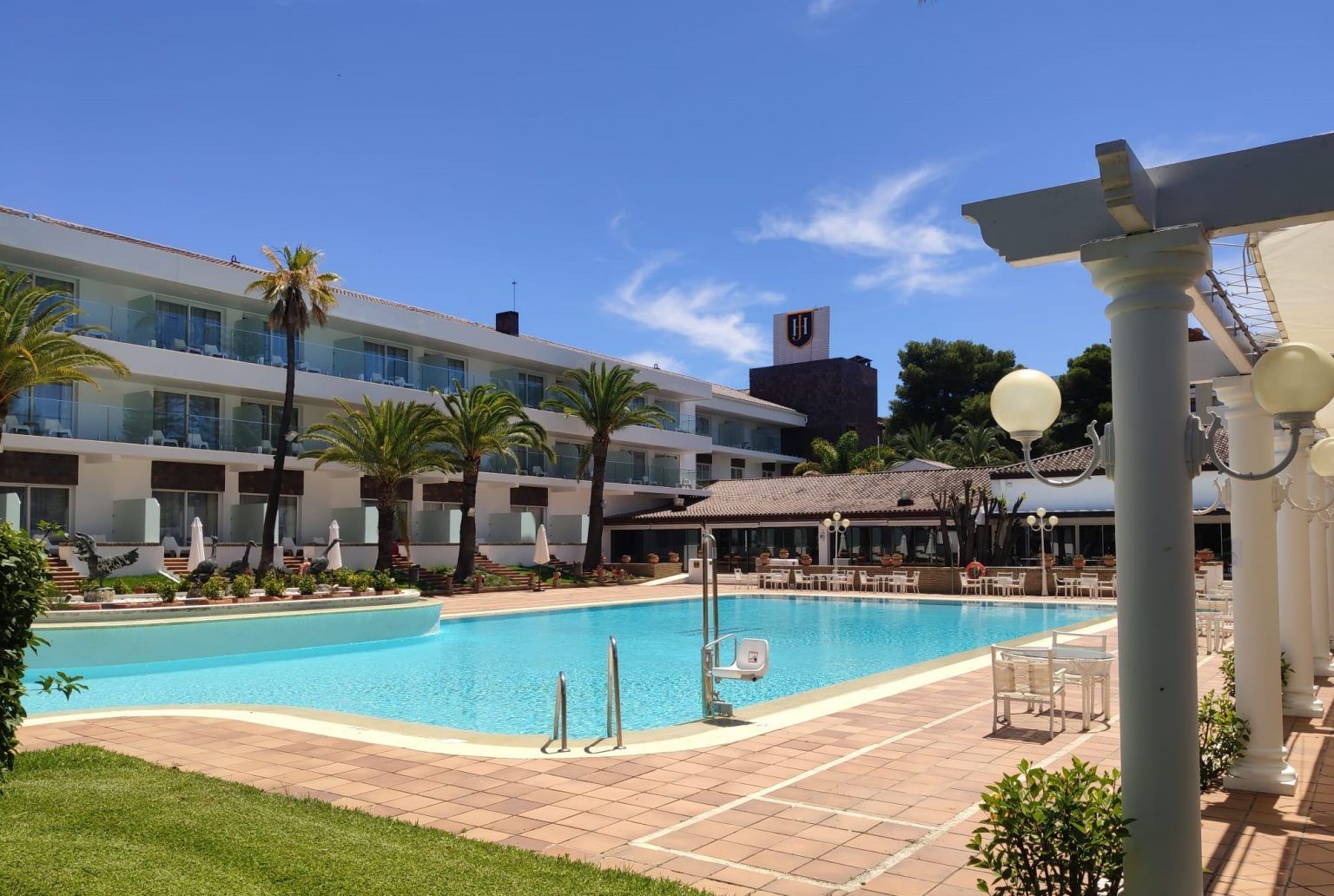 Buenas noticias. Reabren el restaurante AQ35 y el Hotel Jerez & Spa - Gastronomía y Moda