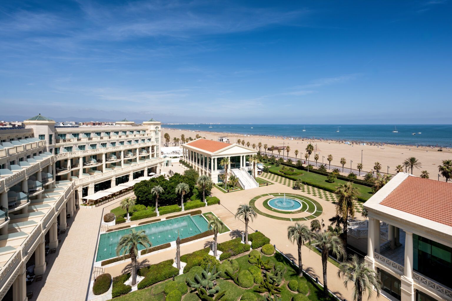 El balneario de lujo frente al Mediterráneo que conquista España y se cuela entre los mejores de 2026 - Gastronomía y Moda