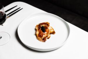 Chicarreros da el gran salto gastronómico en Sevilla y se posiciona como uno de los imprescindibles de la ciudad - Gastronomía y Moda