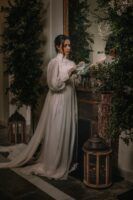 "Reflejos Románticos: La Nueva Colección de María Diezma Fusiona Tradición y Modernidad" - Gastronomía y Moda